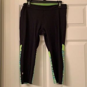 Under armour crop leggings